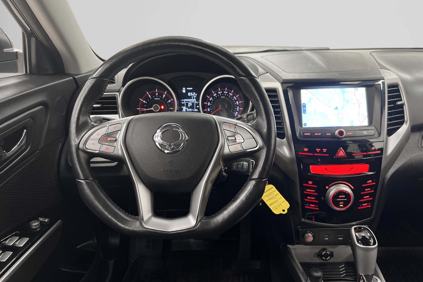 SsangYong Tivoli 1.6 e-XGi 4WD 128hk Navi B-Kamera Drag