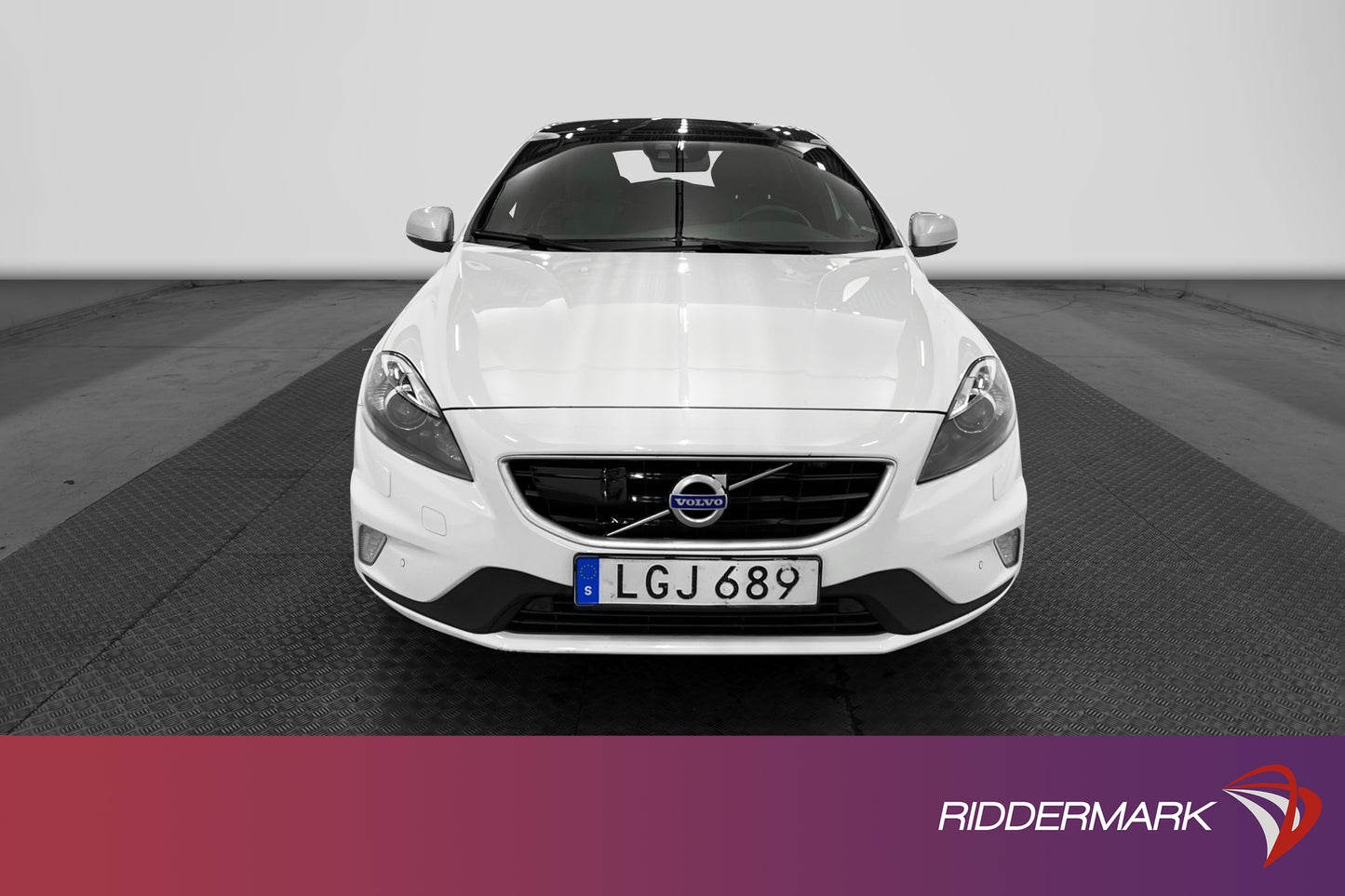 Volvo V40 T5 245hk R-Design VOC Kamera Pano Blis Parkassist