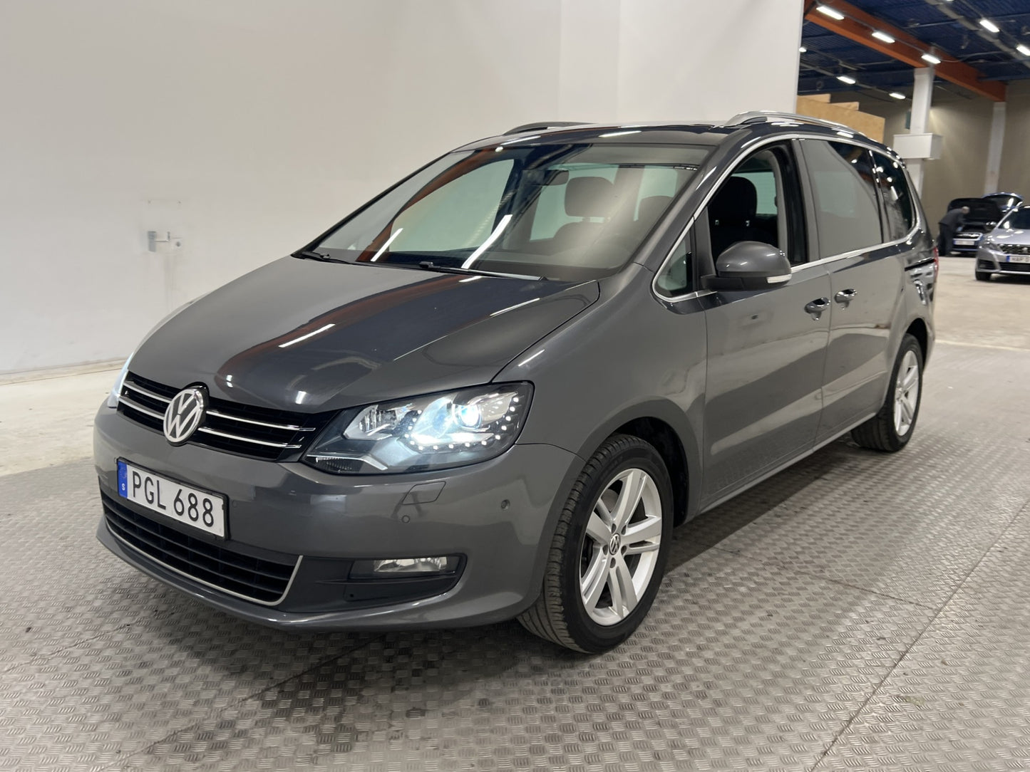 Volkswagen Sharan TDI 150hk 7-sits Värmare EL-Dörrar Pano