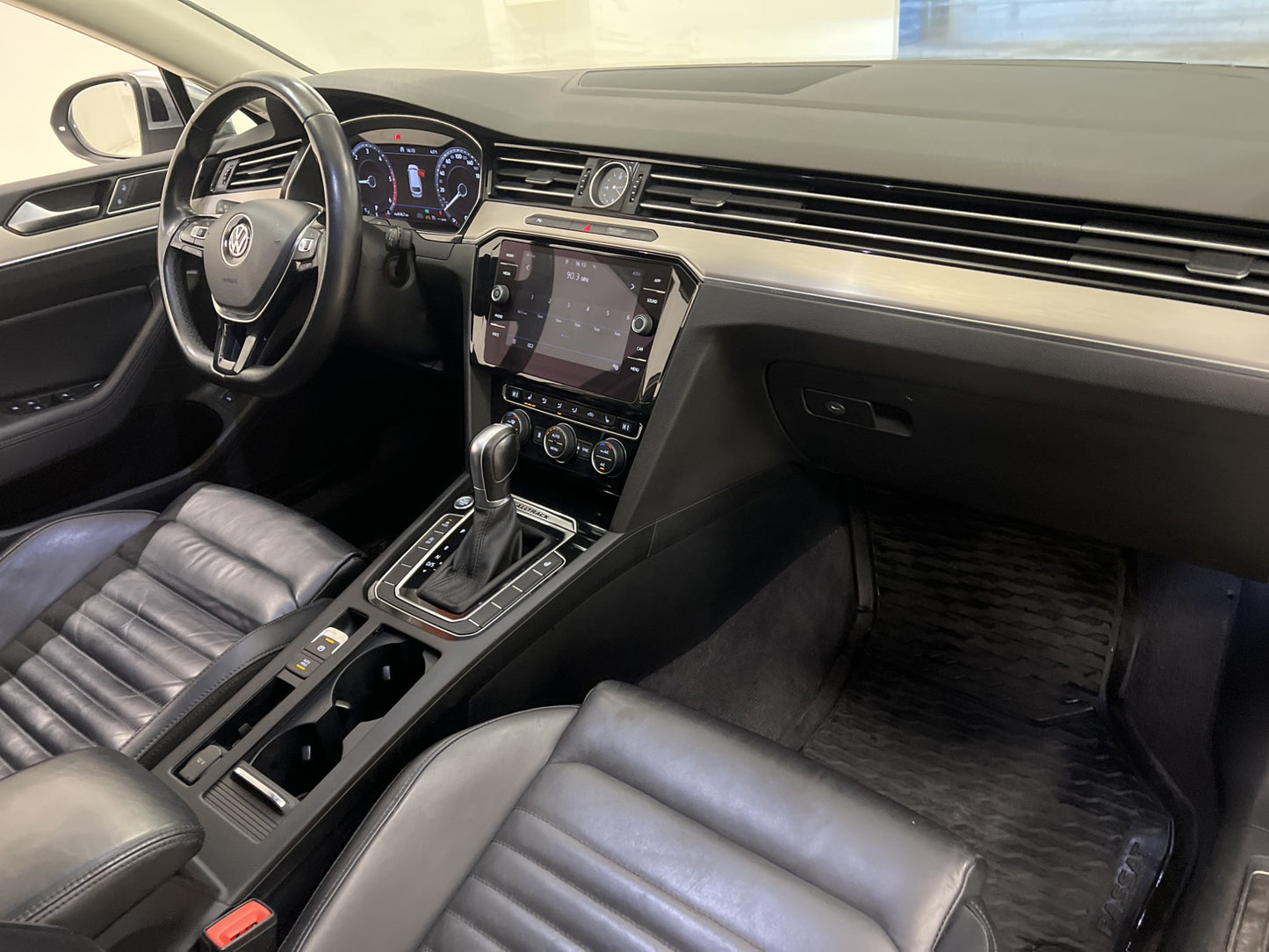 Volkswagen Passat Alltrack 2.0 TDI 4M DVärm Cockpit B-Kamera