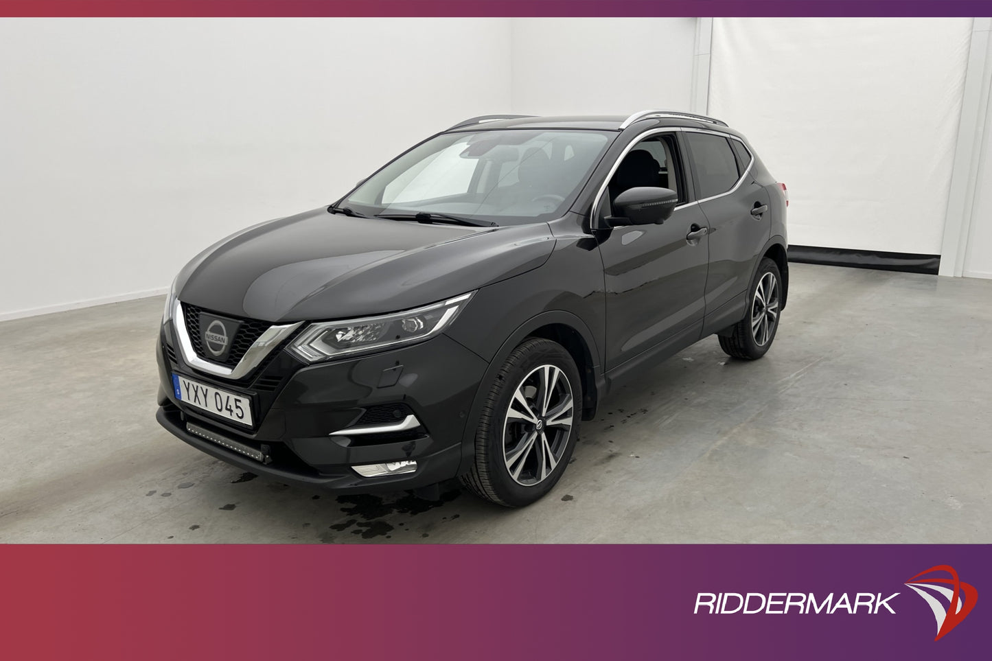 Nissan Qashqai 1.2 115hk Tekna 360° Navi Skinn En-brukare