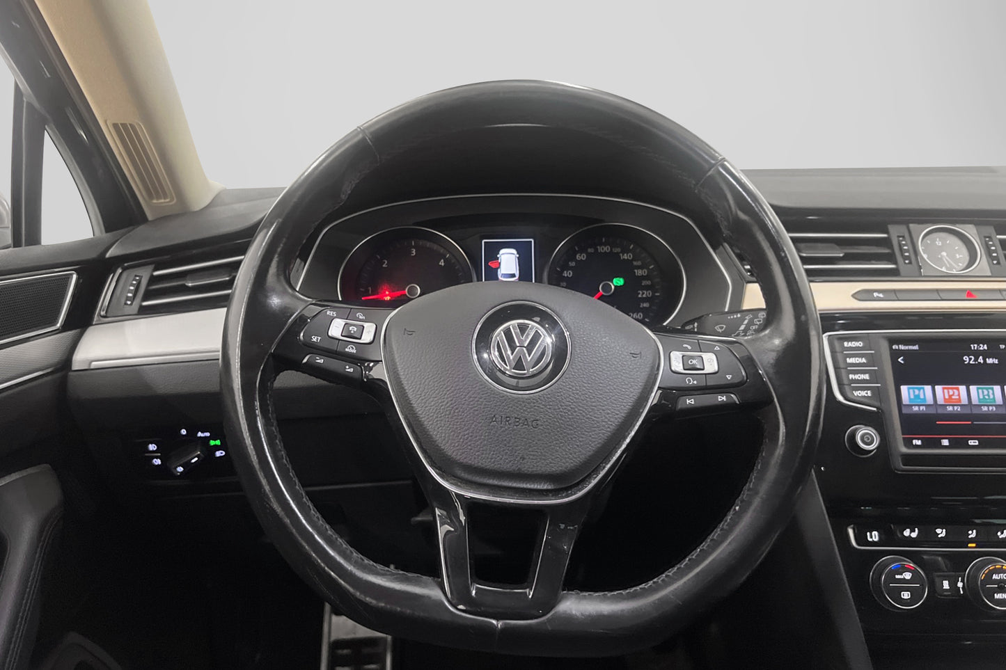 Volkswagen Passat Alltrack 4M Executive D-värm B-kamera Drag