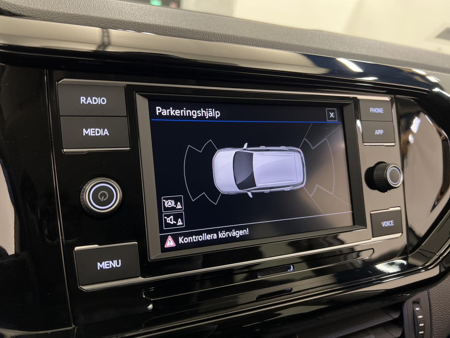 Volkswagen T-Cross GT TSI 110hk Plus CarPlay Sensorer MOMS