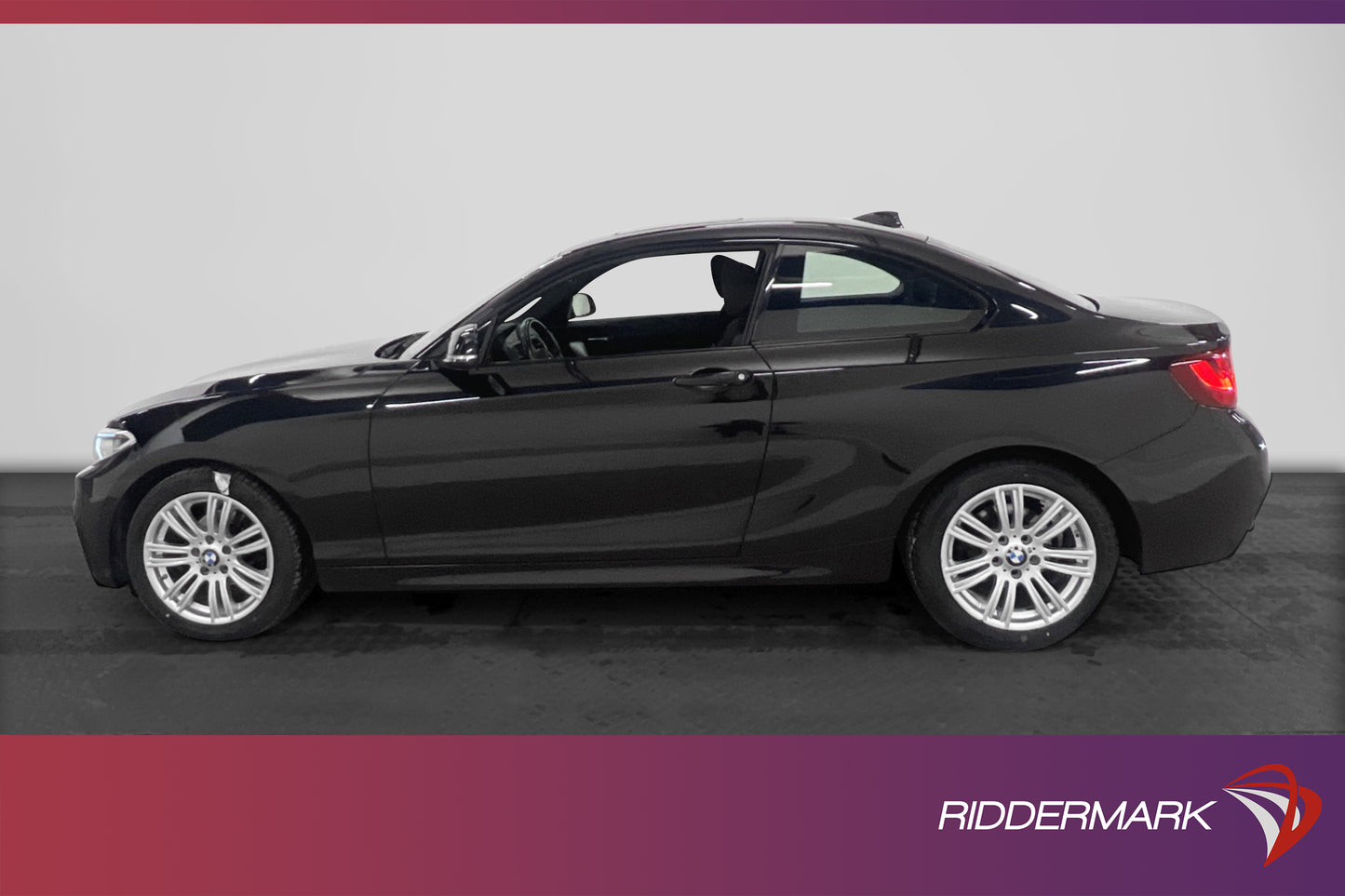 BMW 218 d Coupé 143hk M Sport Pano Rattvärme Sensorer