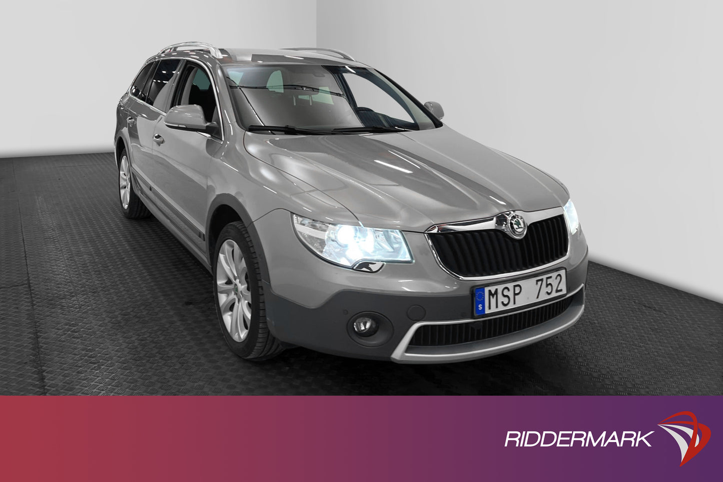 Skoda Superb 1.8 TSI 4x4 160hk M-Värmare Drag En Brukare