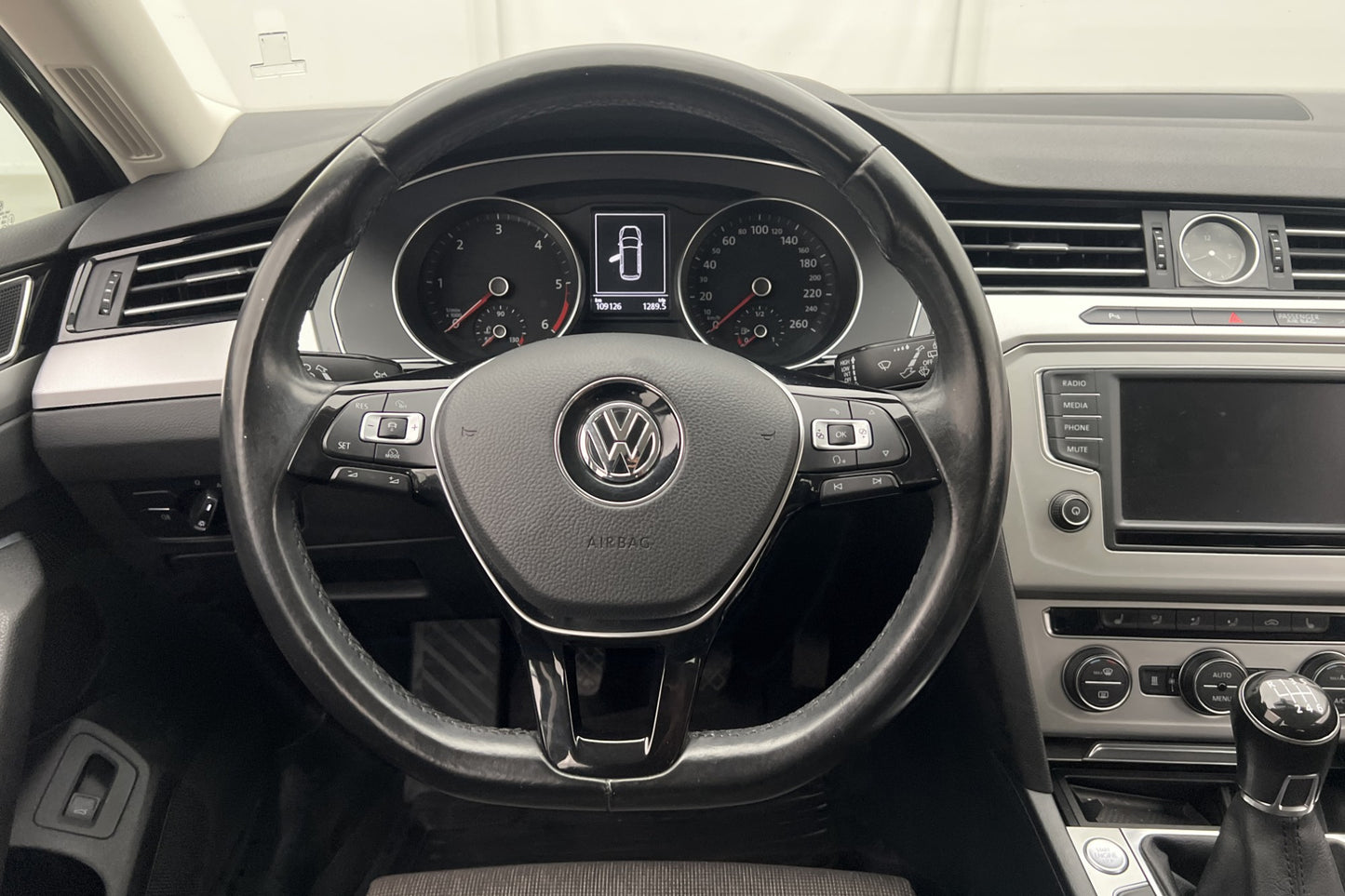 Volkswagen Passat 2,0 TDI 150hk Värmare Sensorer Välservad