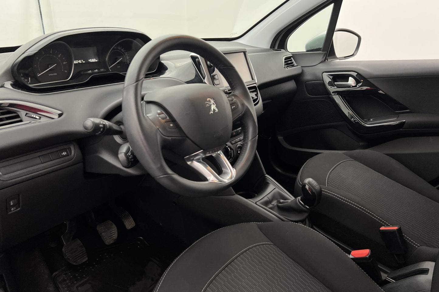 Peugeot 208 1.2 VTi 82hk Active Välserv En-brukare 0,45L/mil