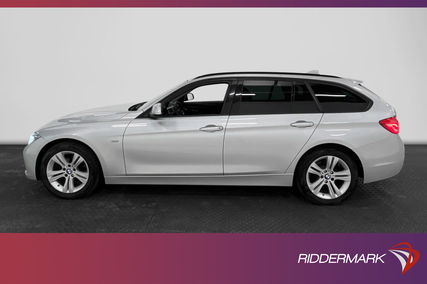 BMW 320d xDrive Touring Sport line Dragkrok PDC Nyserv 190hk