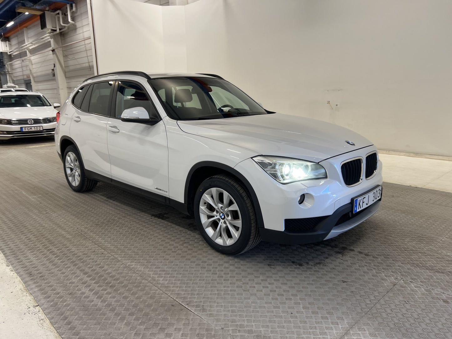 BMW X1 xDrive20d 184hk HiFi Värm Navi Rattvärme PDC Välserv