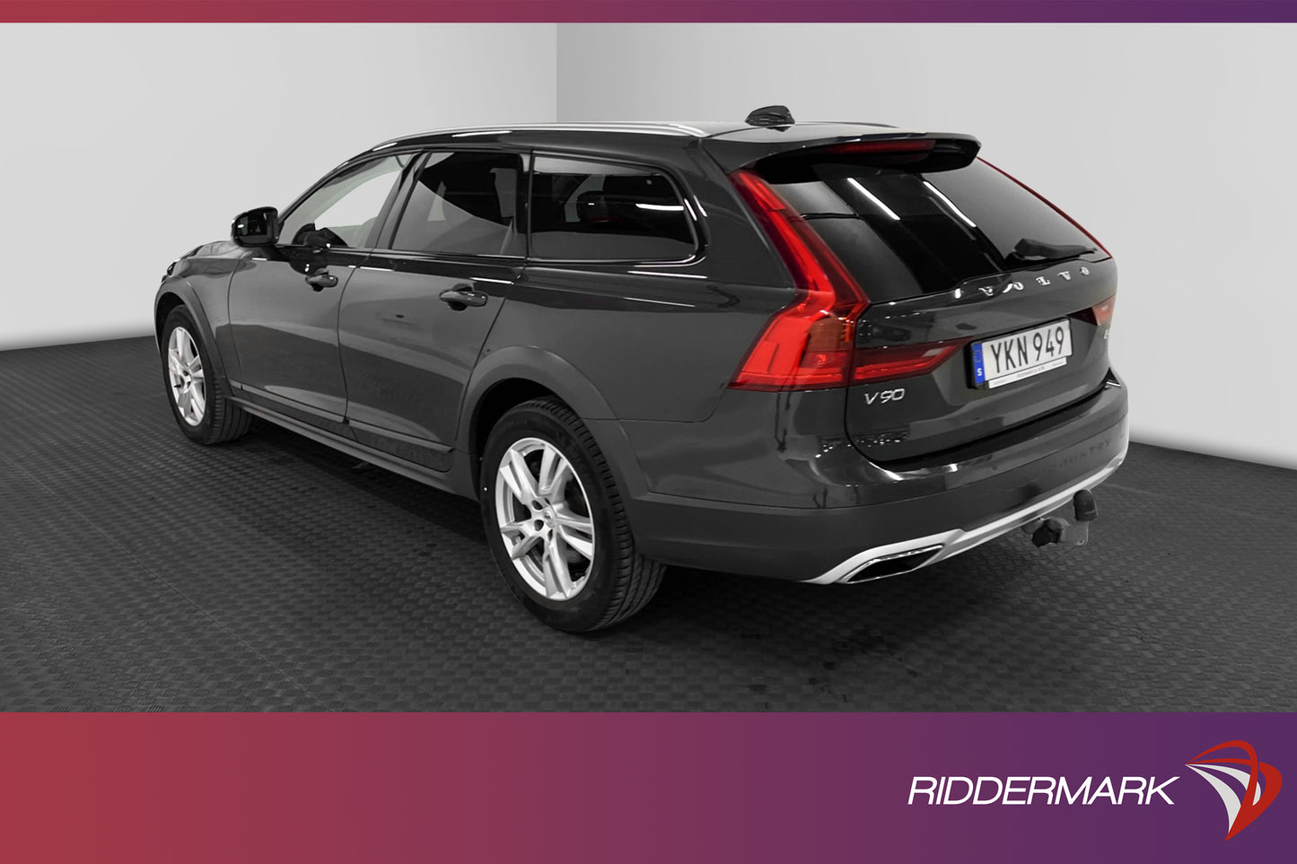 Volvo V90 Cross Country D4 AWD Momentum VOC Drag PDC 190hk