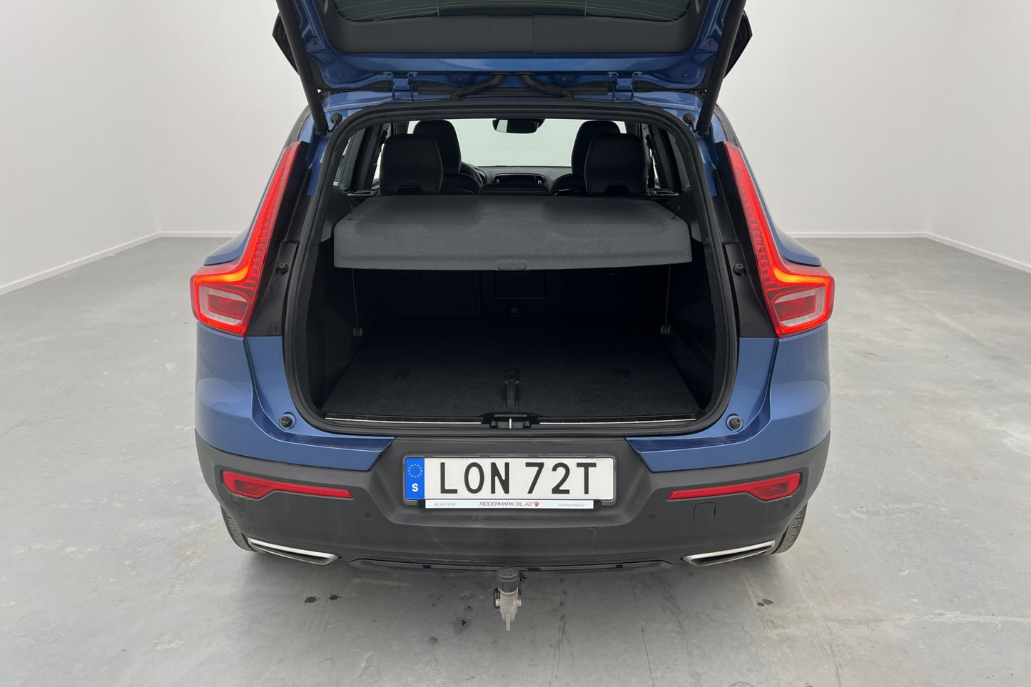 Volvo XC40 D4 AWD 150hk R-Design Värmar Kamera Drag BLIS VOC