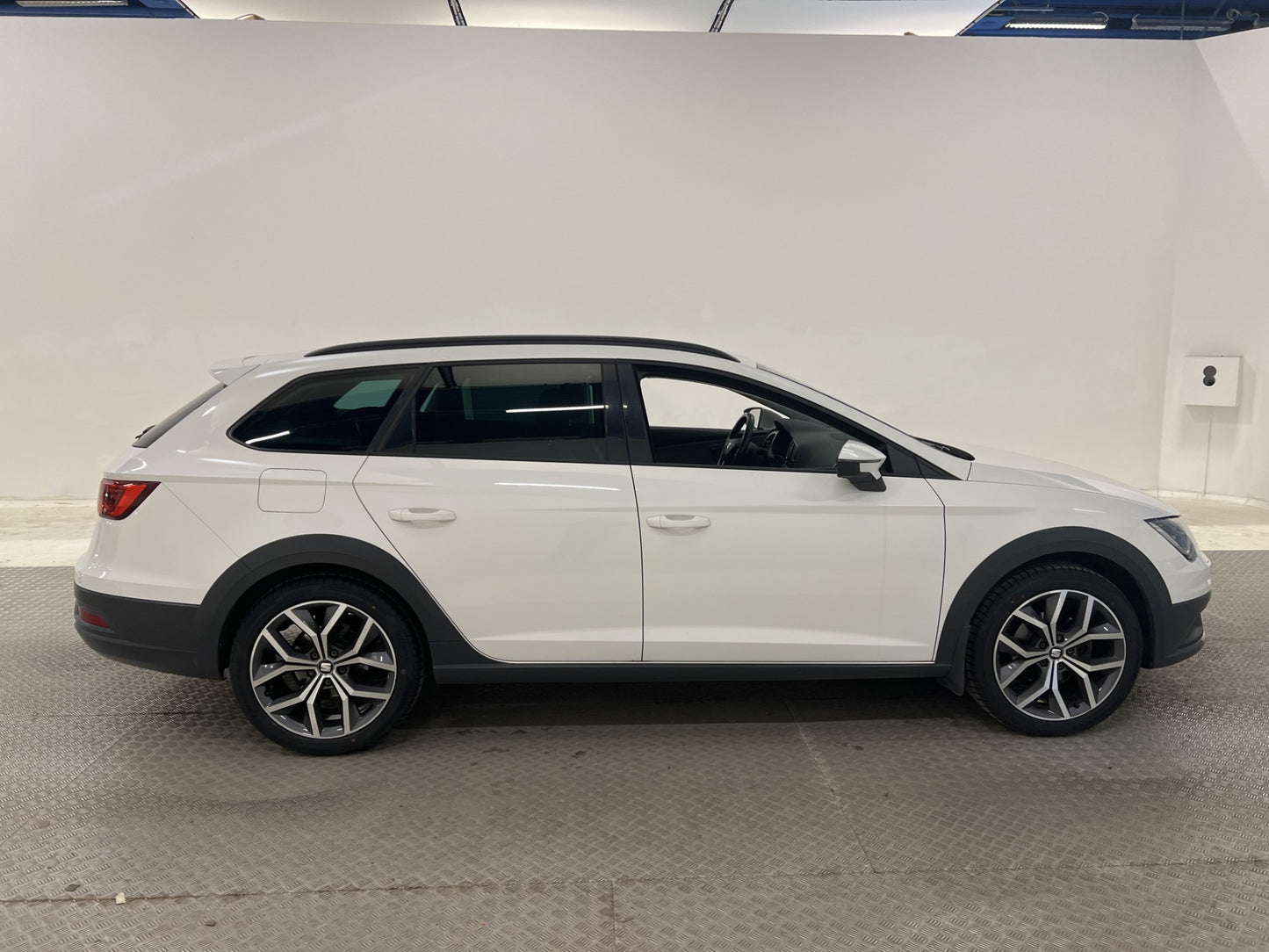 SEAT Leon X-Perience 1.4 TSI M-värm B-kamera Halvskinn Drag