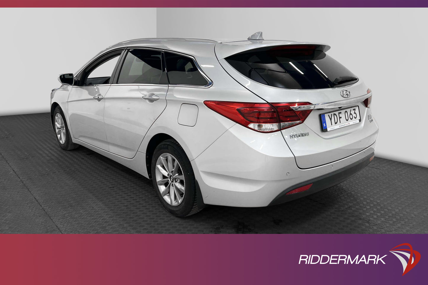 Hyundai i40cw 1.7 CRDi 141hk Kamera Navi Keyless Välservad