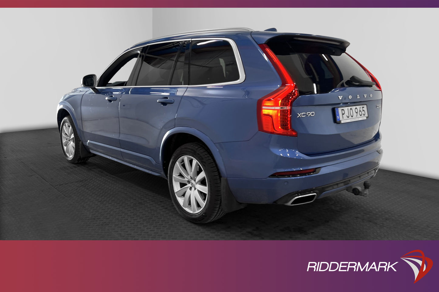 Volvo XC90 D5 AWD 235hk R-Design 7-sits Pano B&W HUD Drag