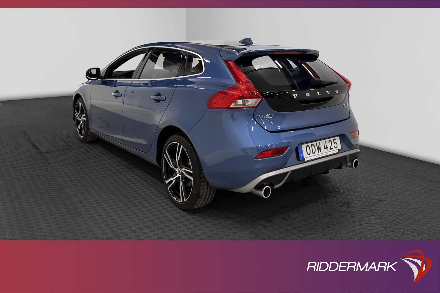 Volvo V40 T3 152hk R-Design Halvskinn P-sensorer Navi Lågmil