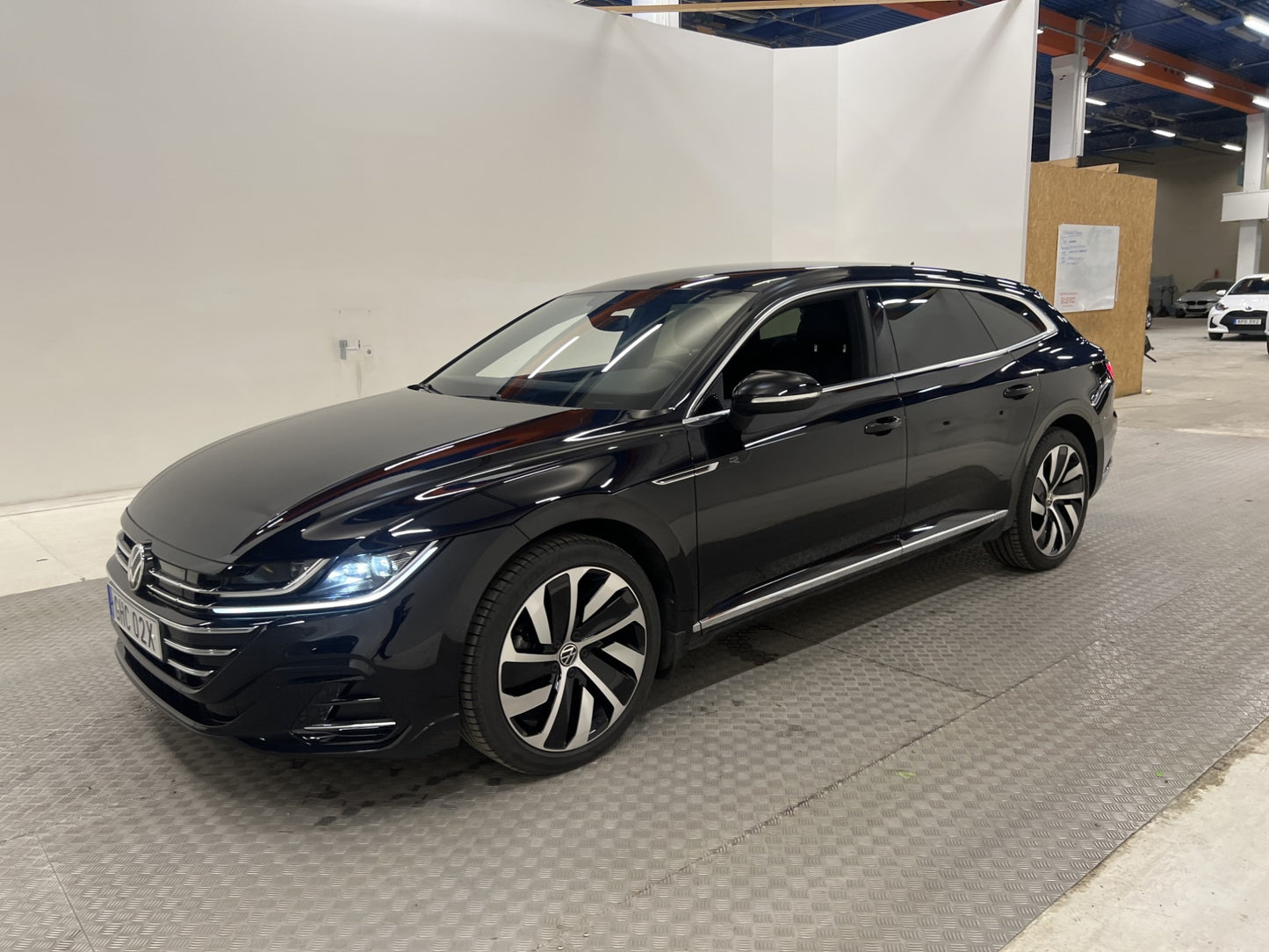 Volkswagen Arteon SB eHybrid R-Line Kamera Värmare Drag