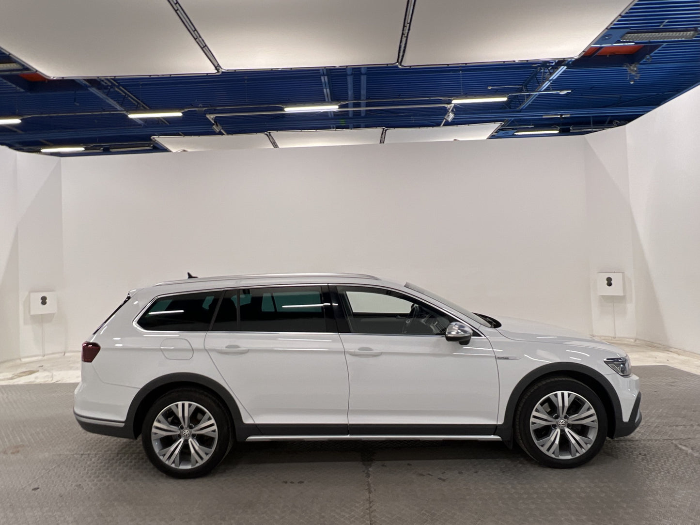 Volkswagen Passat Alltrack 2.0 TDI Executive B-kam Drag Värm