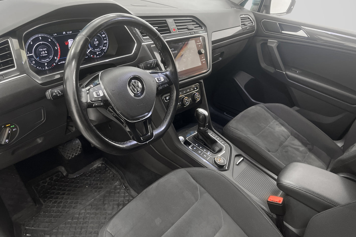 Volkswagen Tiguan Allspace 2.0 TDiI 4M Cockpit D-Värm 7-Sits