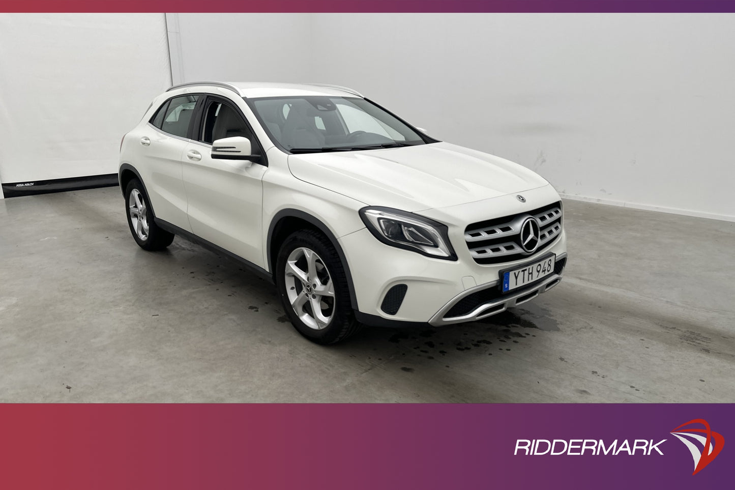 Mercedes-Benz GLA 200 d 4M 136hk Progressive Värmare Välserv