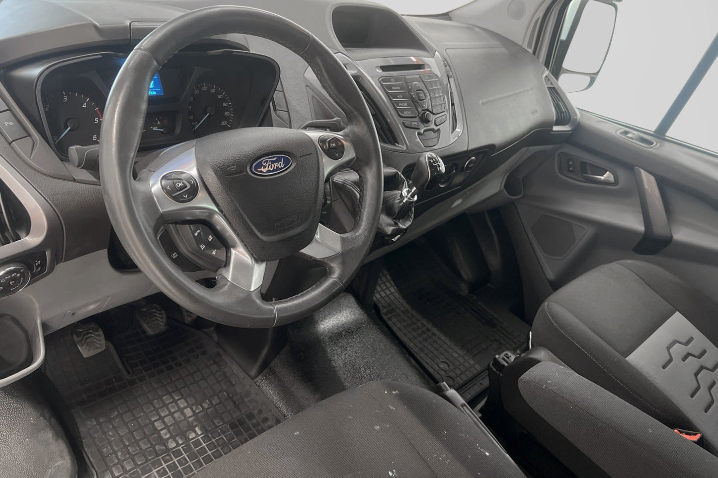 Ford Transit Custom 2.2TDCi 155hk Värmare PDC V-inredd