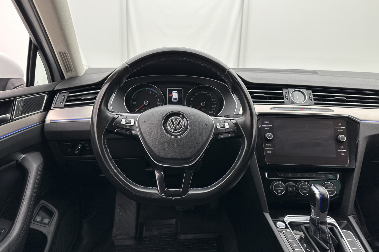 Volkswagen Passat GTE 218hk Executive Värmare Kamera Drag