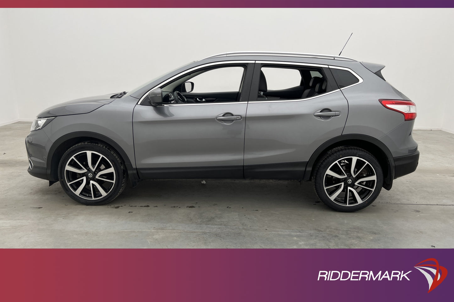 Nissan Qashqai 1.6 dCi 130hk Tekna Värmare Pano 360° Navi