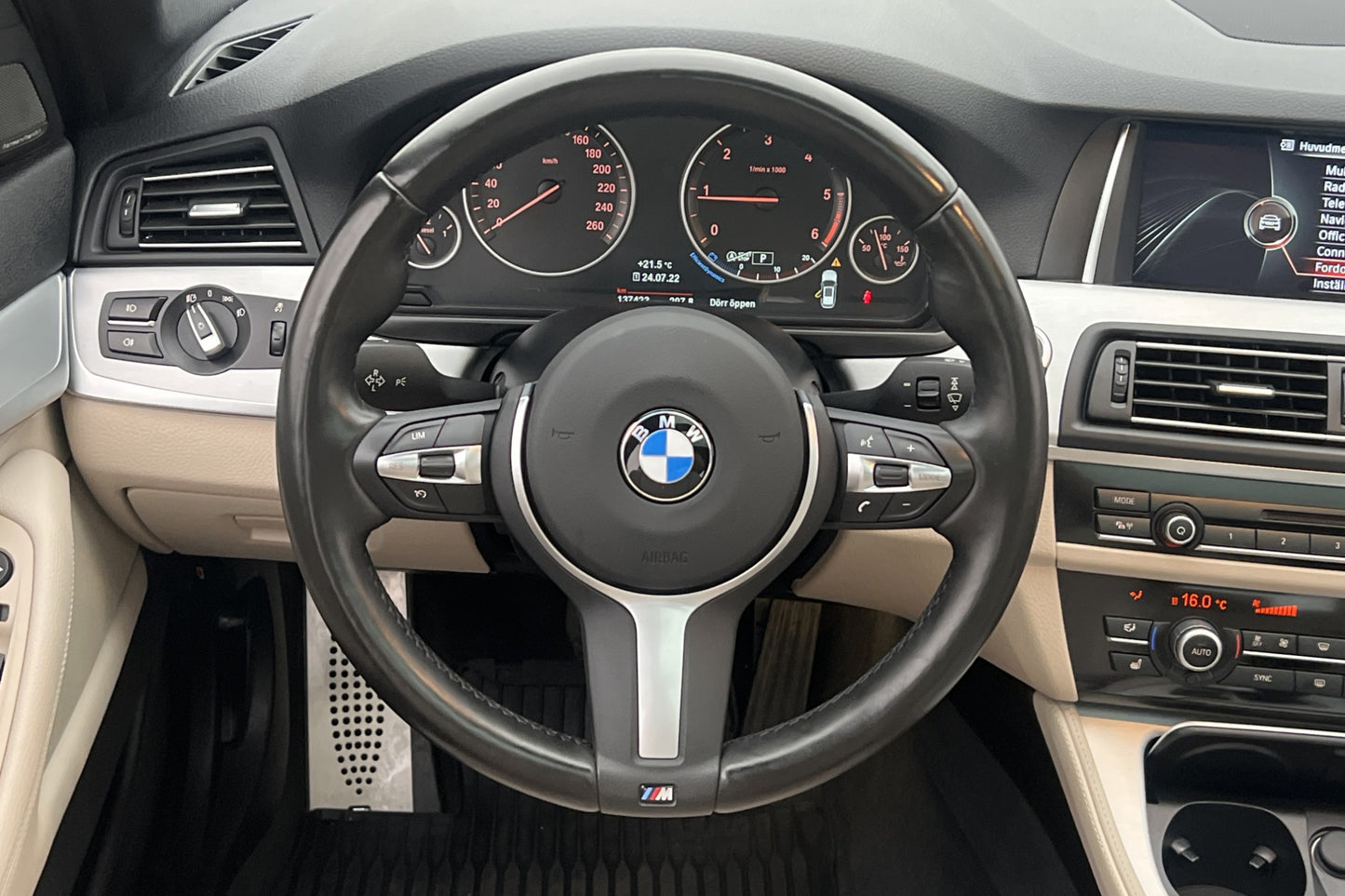 BMW 520 d 190hk xDrive M-Sport Pano H/K Skinn Navi Dragkrok