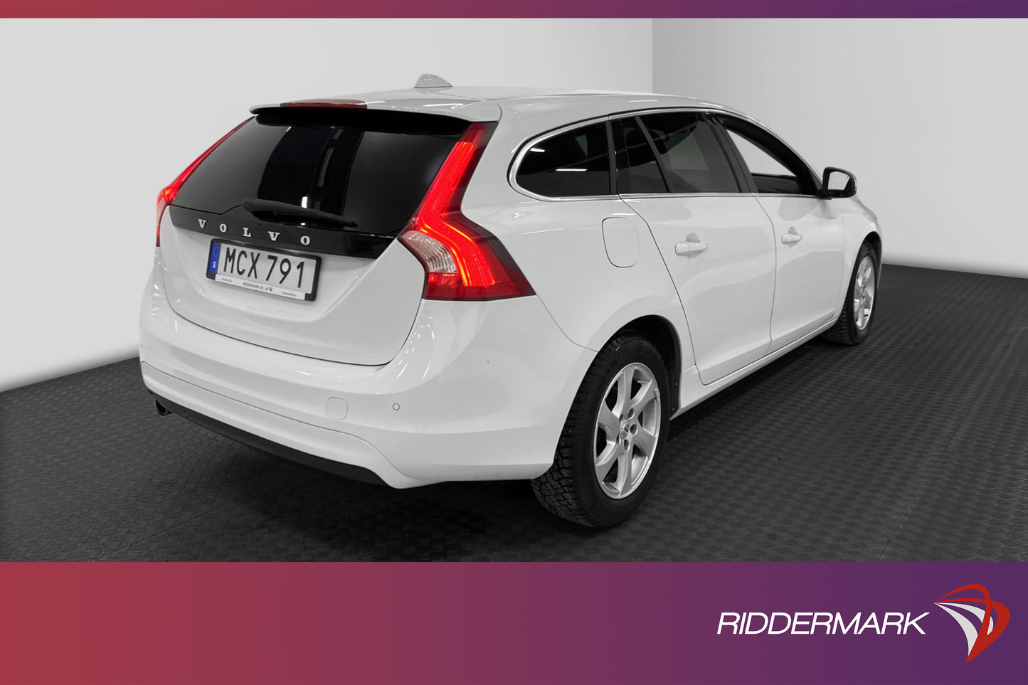 Volvo V60 D3 150hk Momentum D-värm VOC Välservad