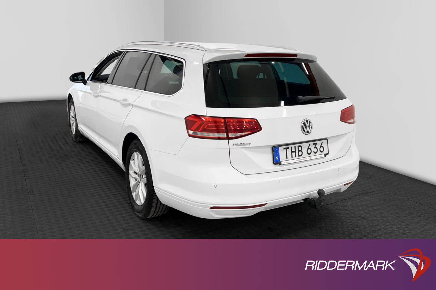 Volkswagen Passat TSI 150hk Cockpit B-kamera Keyless Drag