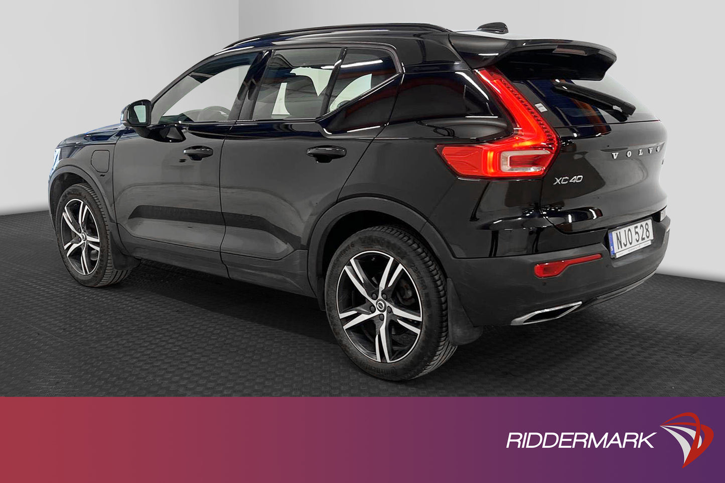 Volvo XC40 T5 Recharge 262h R-Design B-Kamera Panorama H/K