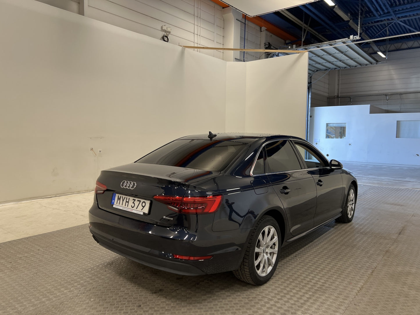 Audi A4 Sedan 2.0 TDI Q 190hk Sport Cockpit Värmare Skinn