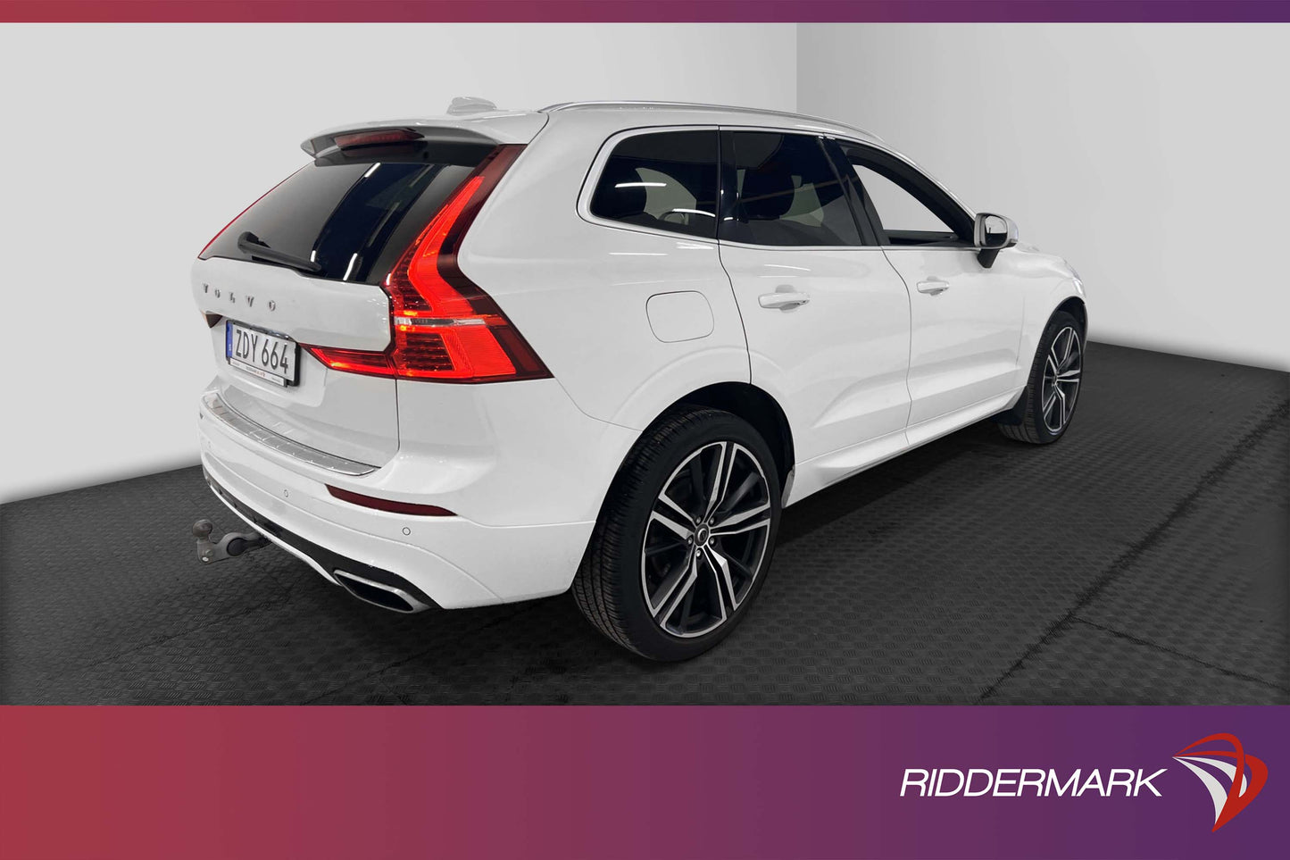 Volvo XC60 T5 AWD R-Design VOC Värmare Kamera Drag Pano Navi