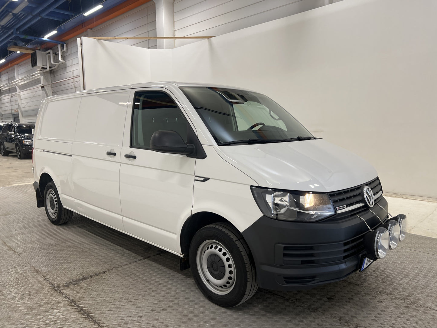 Volkswagen Transporter L2 150hk 4M DSG Värmare Drag Moms