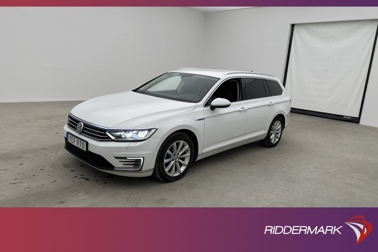 Volkswagen Passat GTE 218hk Backkamera Dragkrok CarPlay