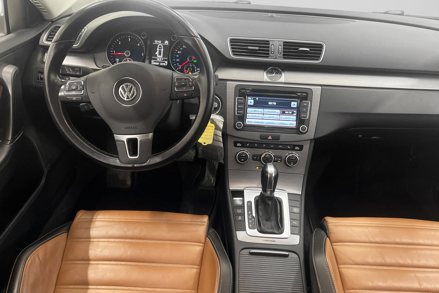 Volkswagen Passat 2.0 TDI 4M R-line Skinn Navi Värm B-Kamera