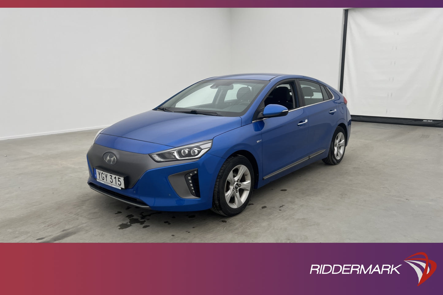 Hyundai IONIQ 28 kWh 120hk Premium Backkamera Rattvärme