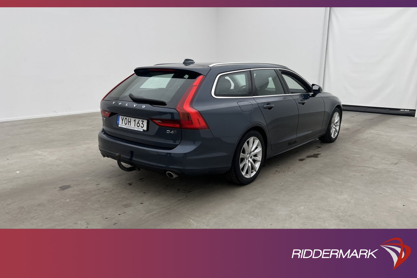 Volvo V90 D4 AWD 190hk Momentum VOC P-Värm Sensorer Drag