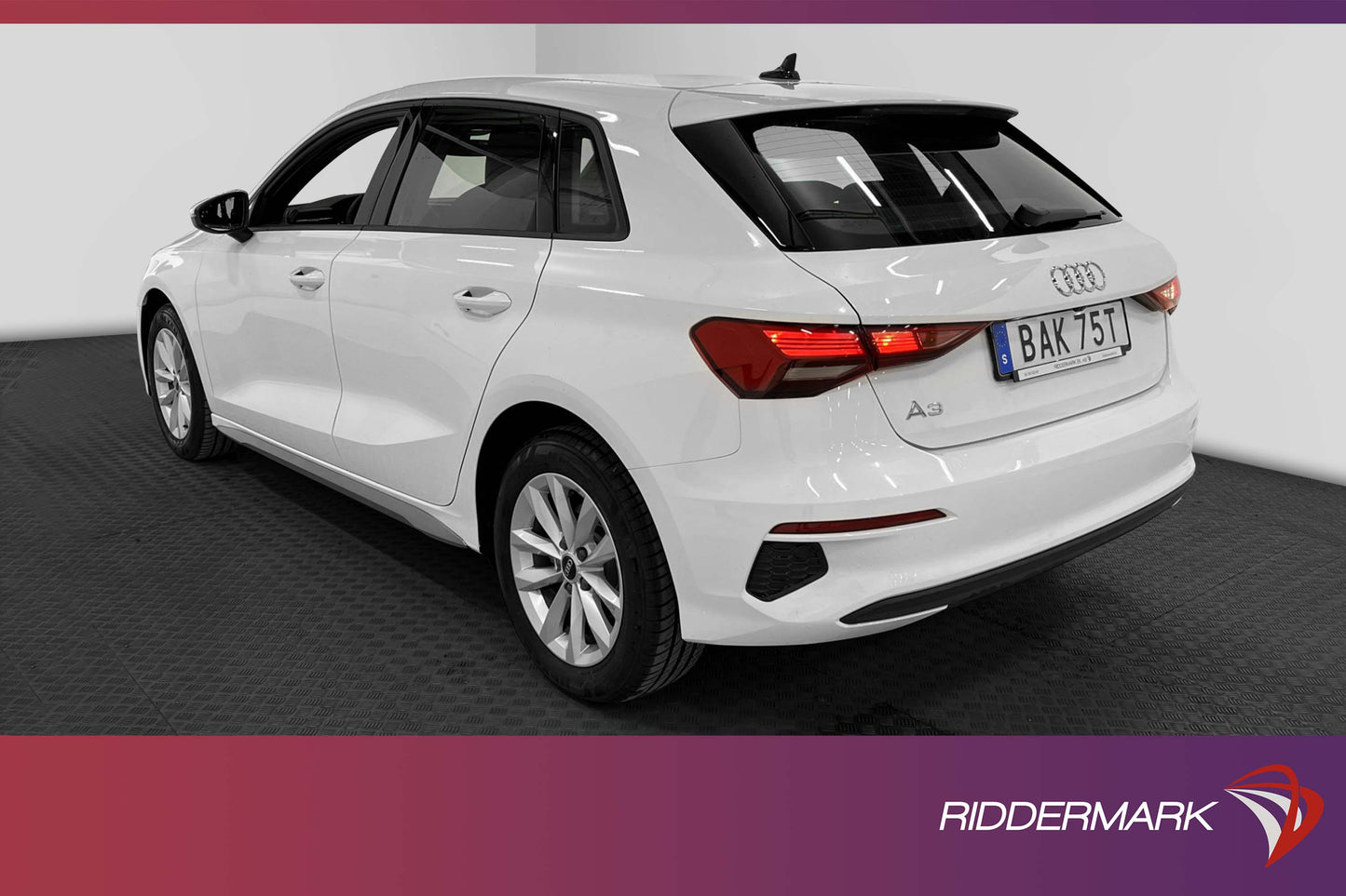 Audi A3 Sportback 35 TFSI S Tronic 150hk Backkamera Carplay