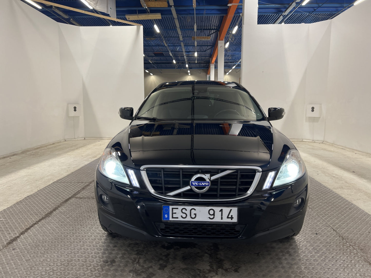 Volvo XC60 2.4D 175hk Momentum Sensorer Drag Välservad