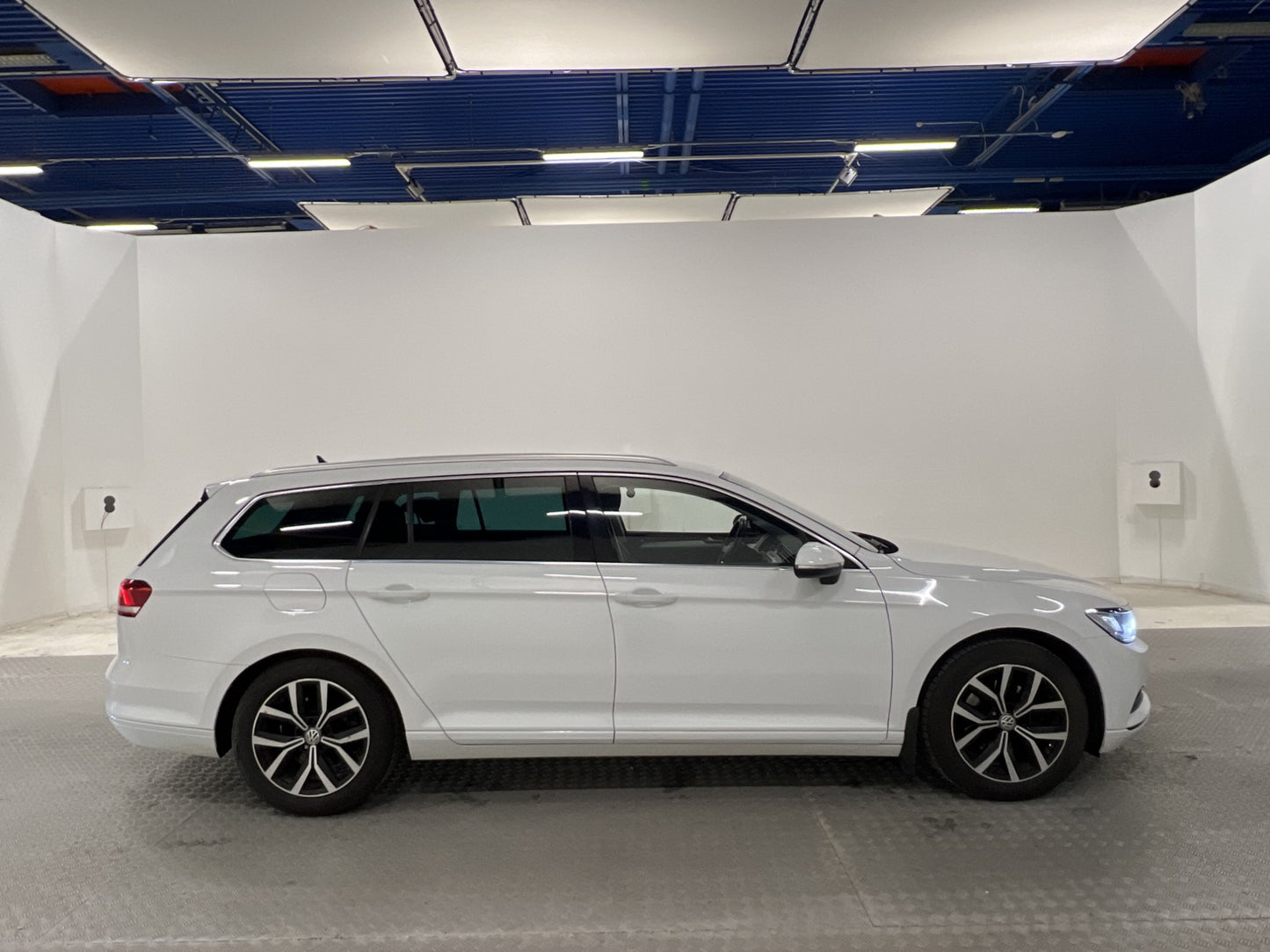 Volkswagen Passat Sportscombi TDI 150hk Executive Värmare