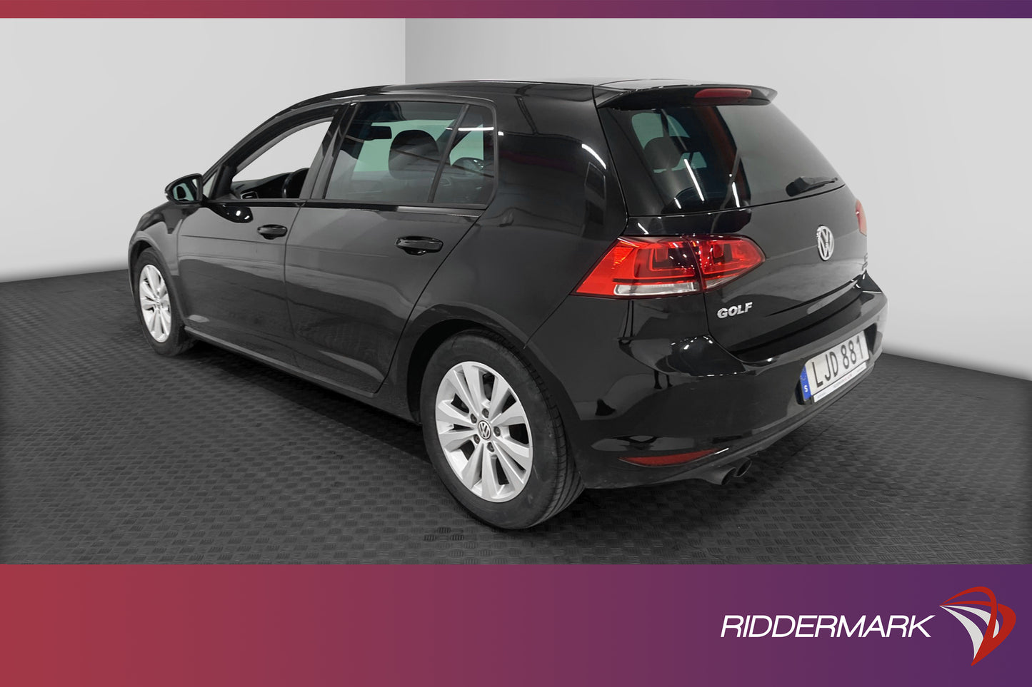 Volkswagen Golf 1.4 TSI 140hk Pluspaket Halvskinn Nyservad