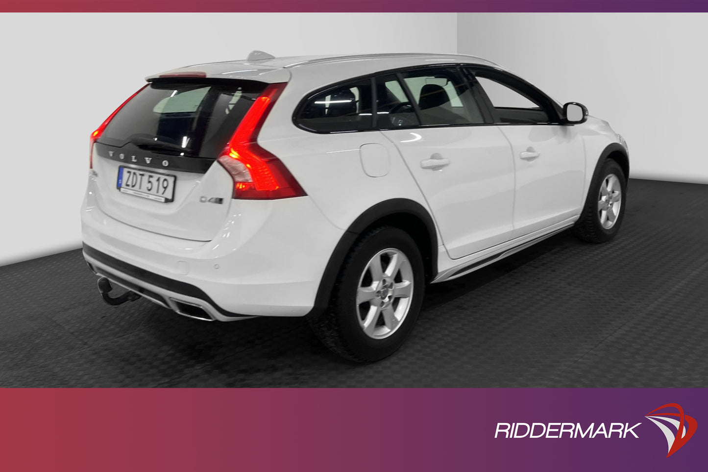 Volvo V60 Cross Country D4 AWD Classic Summum Dvärm VOC Drag