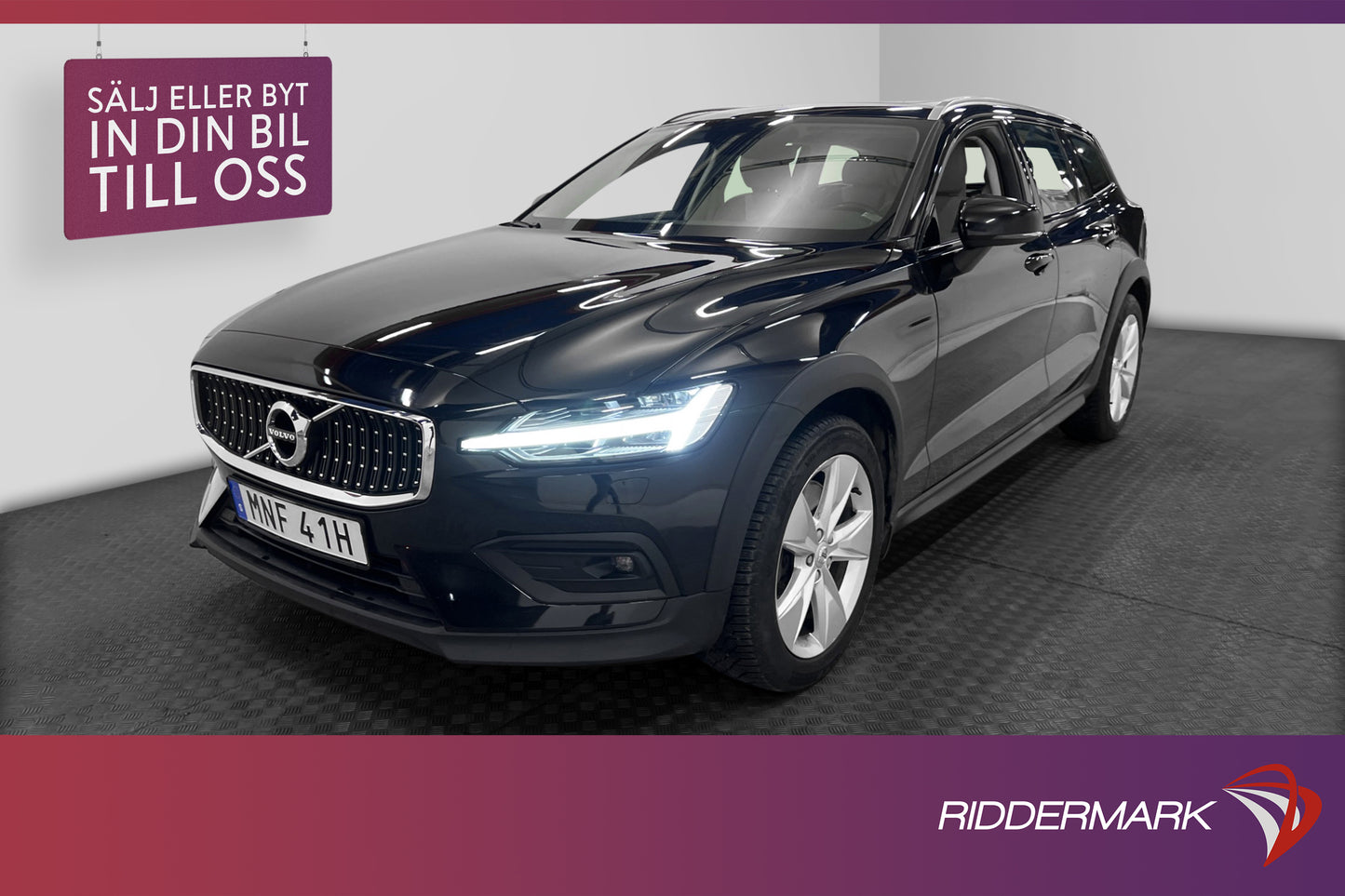 Volvo V60 Cross Country D4 AWD Momentum D-värm VOC Pano