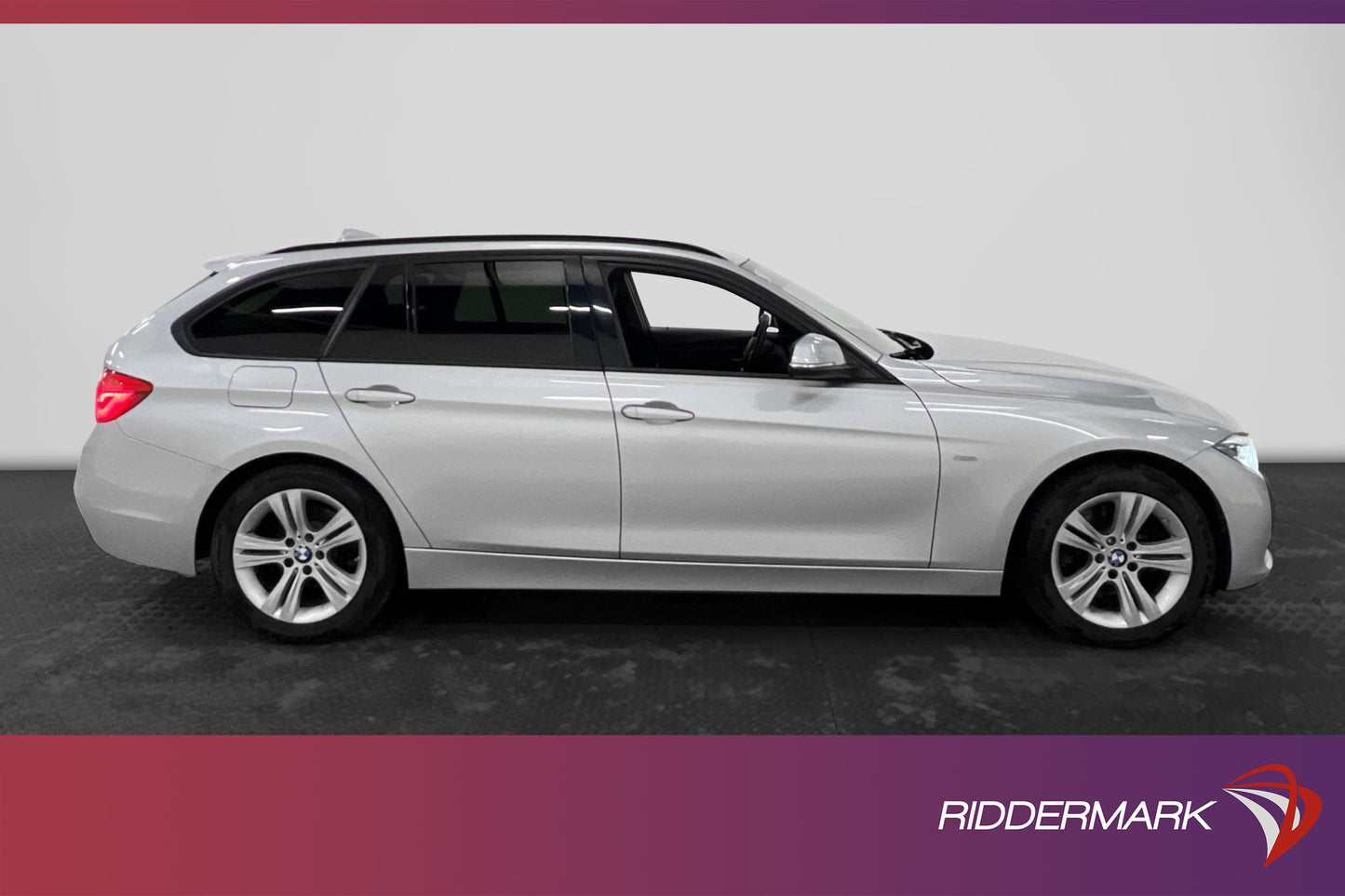 BMW 320d xDrive Touring Sport line Dragkrok PDC Nyserv 190hk