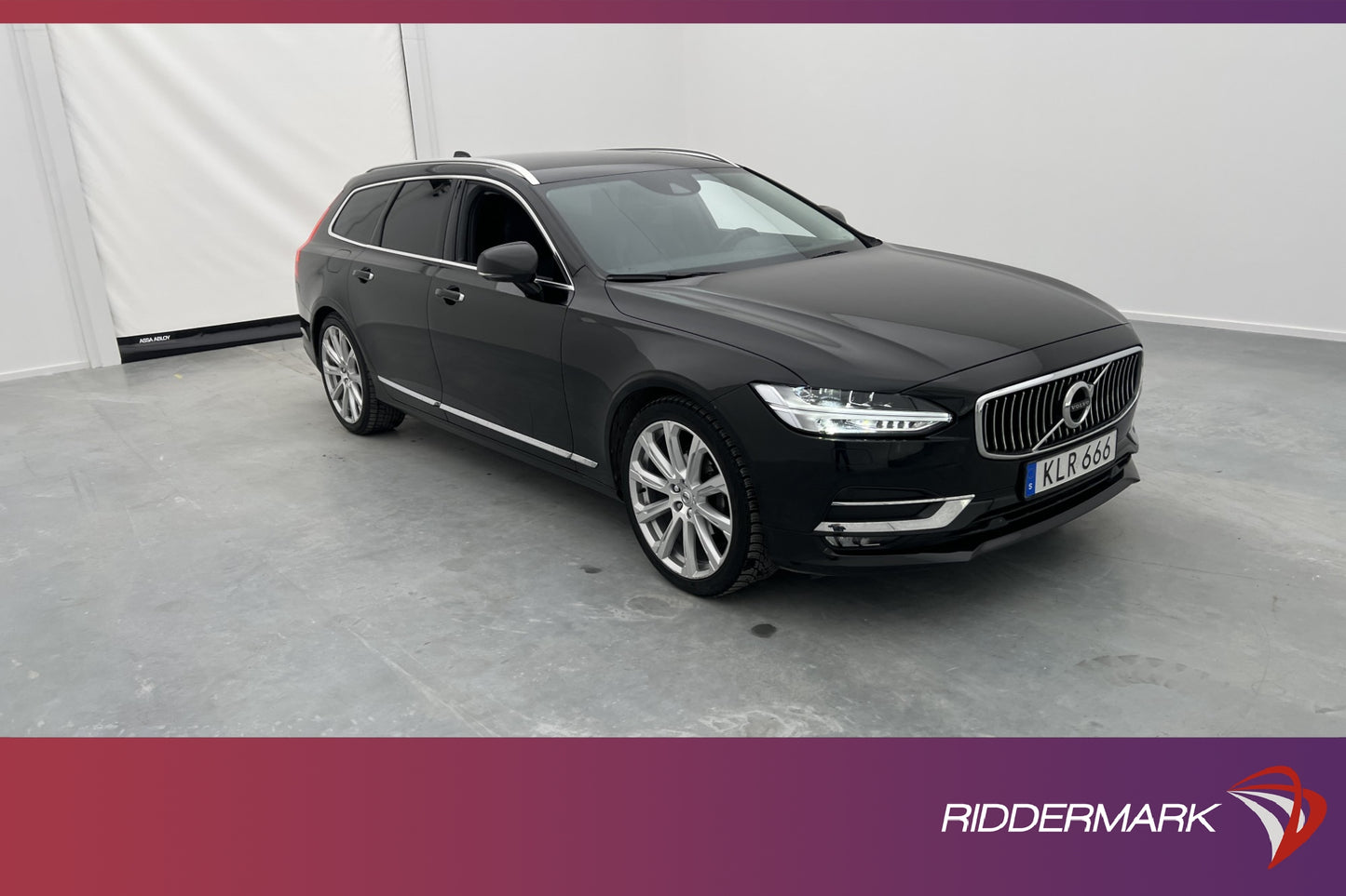 Volvo V90 D3 150hk Inscription Värmare VOC Kamera HuD Navi