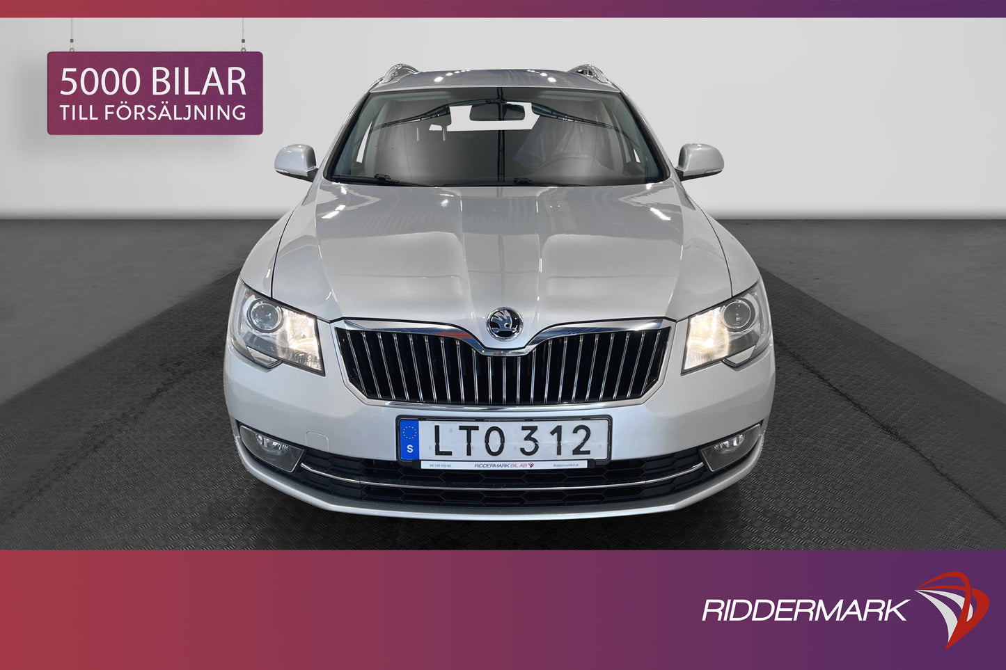 Skoda Superb 2.0 TDI 4x4 140hk D-Värm Drag 2563kr Skatt