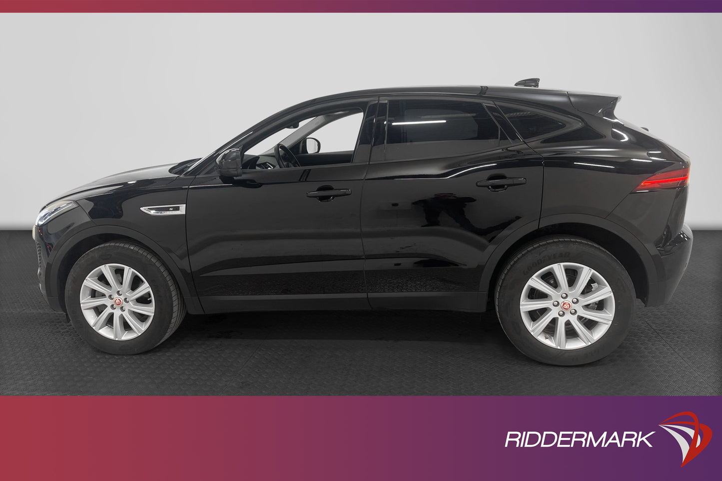 Jaguar E-Pace D150 AWD 150hk Kamera Navi Skinn Välservad