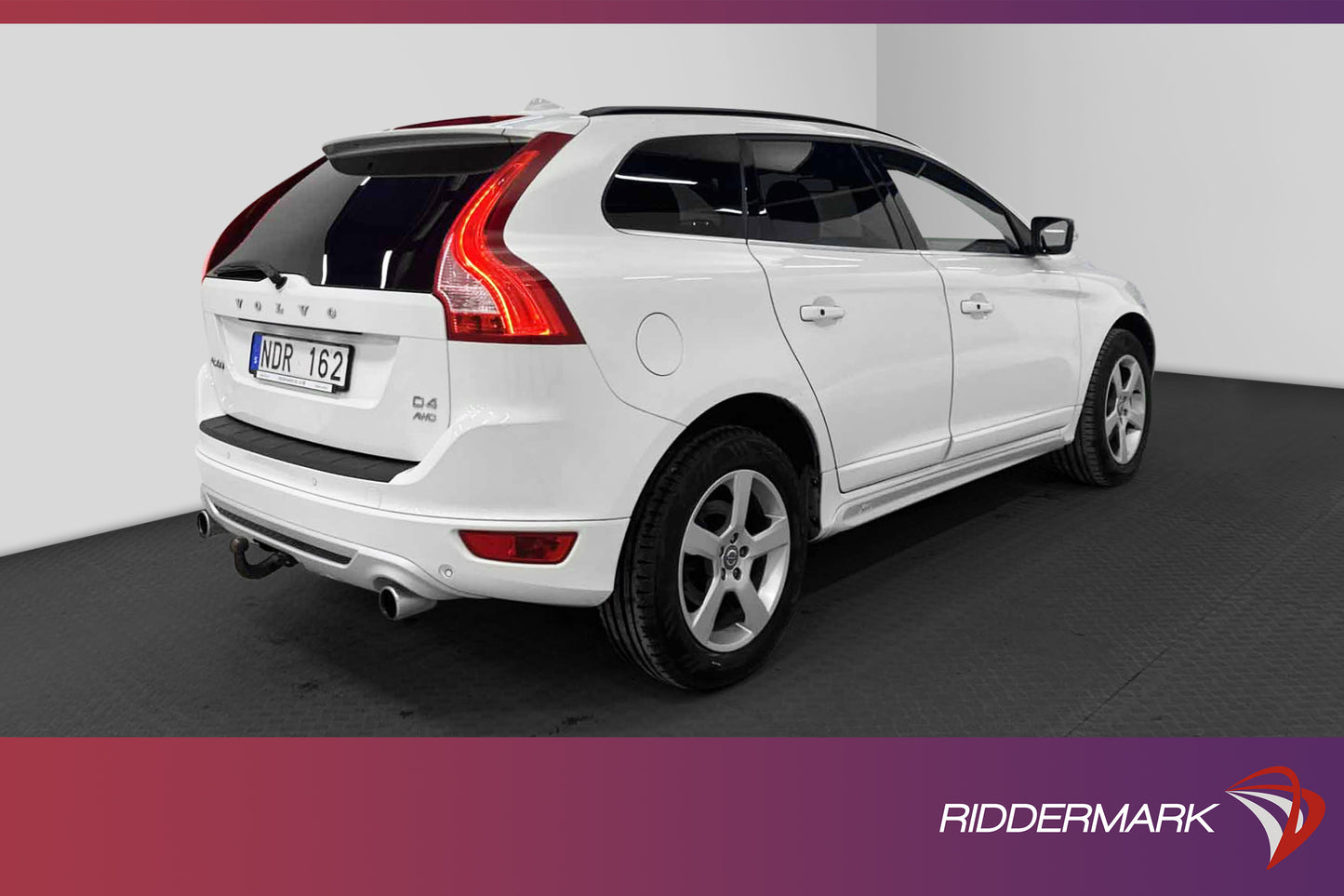 Volvo XC60 D4 AWD 163hk R-Design Pano VOC Navi P-Sensorer