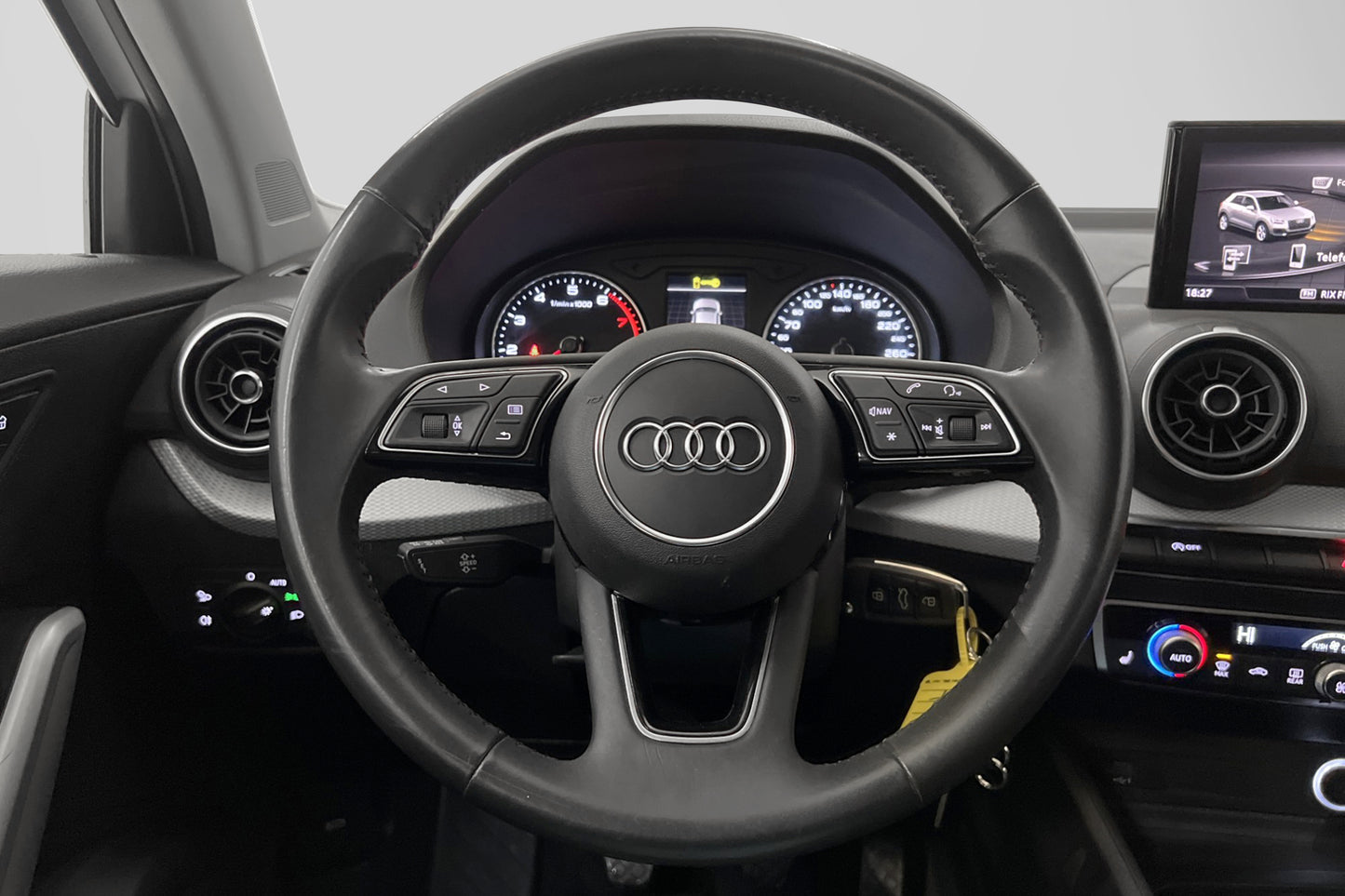 Audi Q2 30 TFSI 116hk Proline Apple Carplay P-sensorer