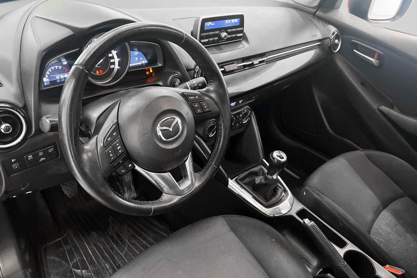 Mazda 2 SKYACTIV-G Låg Skatt 1-Brukare 0.37/mil HELGKAMPANJ